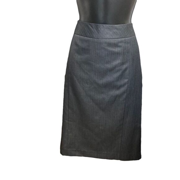 MERONA,Women’s Gray Pinstripe Pencil Skirt,Size 2, Lightweight wool blend, lined - Picture 1 of 8